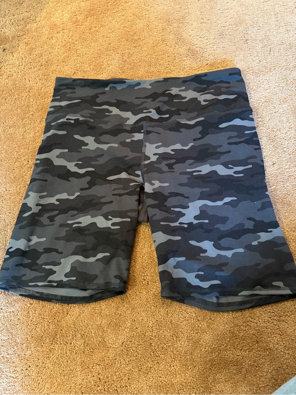 Womens Camouflage Performance Shorts - Black/Grey